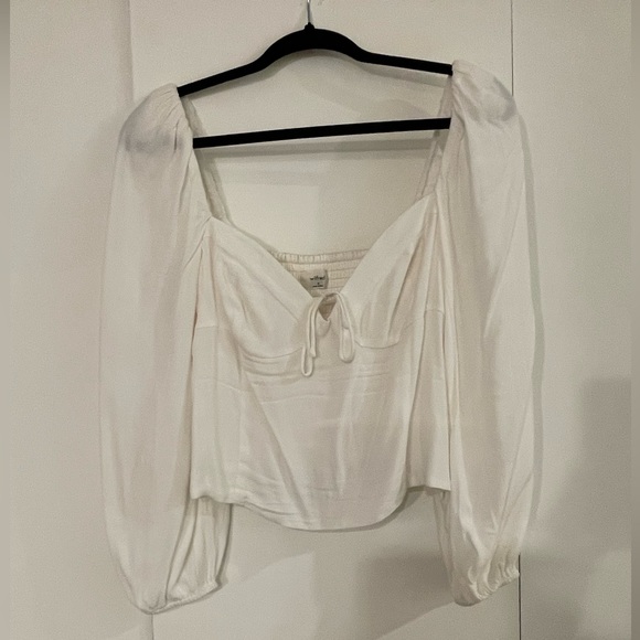 Novella blouse wilfred aritzia - Picture 2 of 5